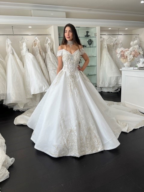 ELLA Gown Ivory Size 14 – Divinity Bridal
